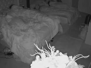 voyeurcam-house-charleys-room camsoda