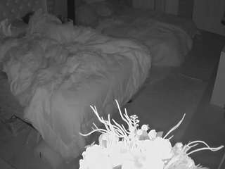 voyeurcam-house-charleys-room webcam
