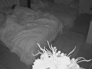 voyeurcam-house-charleys-room