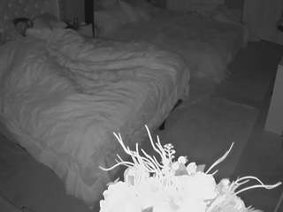 voyeurcam-house-charleys-room
