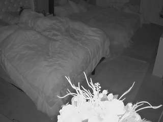 voyeurcam-house-charleys-room
