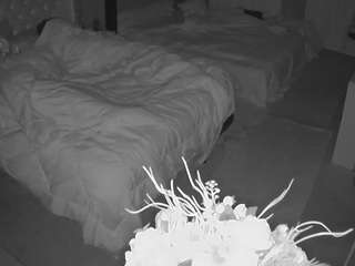 voyeurcam-house-charleys-room