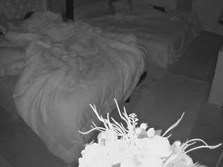 voyeurcam-house-charleys-room