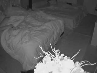 voyeurcam-house-charleys-room