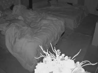 voyeurcam-house-charleys-room
