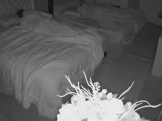 voyeurcam-house-charleys-room camsoda