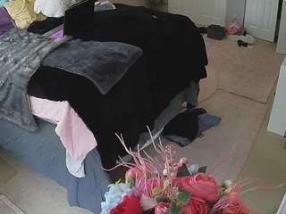 voyeurcam-house-charleys-room live cam profile