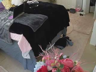 voyeurcam-house-charleys-room live cam profile
