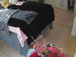 voyeurcam-house-charleys-room live cam profile