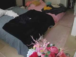 voyeurcam-house-charleys-room live cam profile