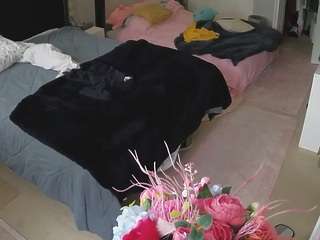 voyeurcam-house-charleys-room live cam profile