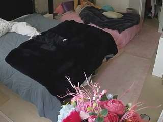 voyeurcam-house-charleys-room live cam profile