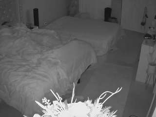 voyeurcam-house-charleys-room webcam