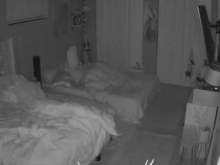 voyeurcam-house-charleys-room live cam profile