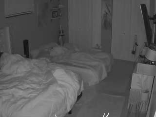 voyeurcam-house-charleys-room