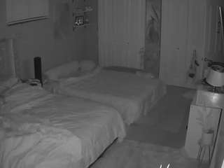voyeurcam-house-charleys-room