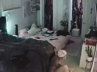 voyeurcam-house-charleys-room webcam