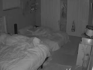 voyeurcam-house-charleys-room