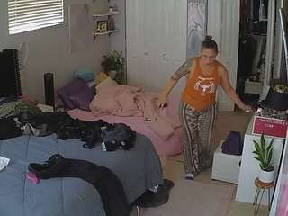 voyeurcam-house-charleys-room
