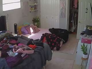 voyeurcam-house-charleys-room webcam