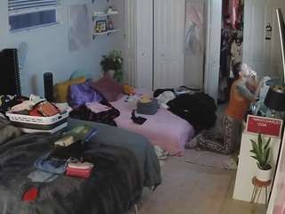 voyeurcam-house-charleys-room live cam profile