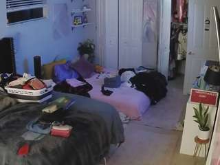voyeurcam-house-charleys-room webcam