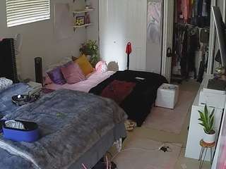voyeurcam-house-charleys-room