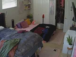 voyeurcam-house-charleys-room webcam model