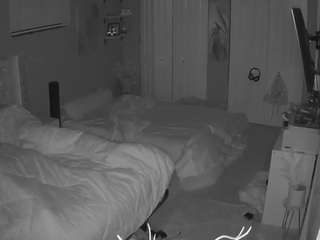 voyeurcam-house-charleys-room