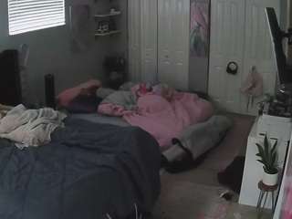 voyeurcam-house-charleys-room