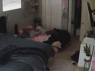 voyeurcam-house-charleys-room Live Webcam on CamSoda