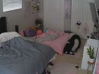 voyeurcam-house-charleys-room