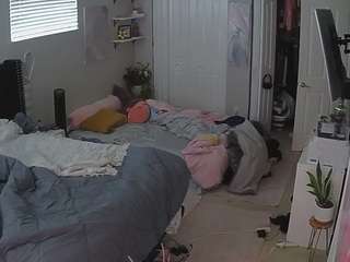 voyeurcam-house-charleys-room