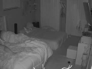 voyeurcam-house-charleys-room's CamSoda show and profile