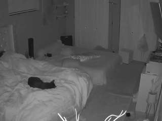 voyeurcam-house-charleys-room