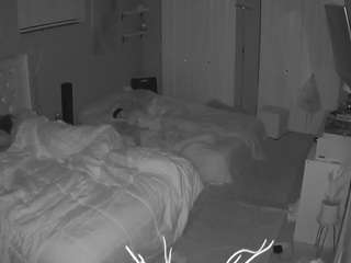 voyeurcam-house-charleys-room