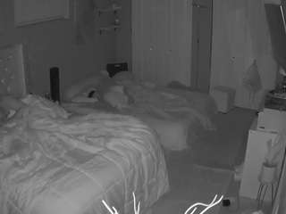 voyeurcam-house-charleys-room