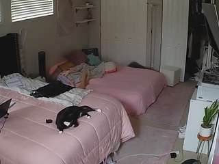 voyeurcam-house-charleys-room