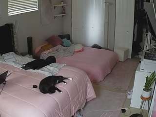voyeurcam-house-charleys-room