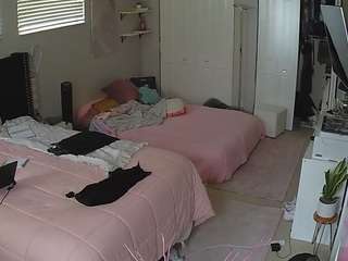 voyeurcam-house-charleys-room