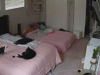 voyeurcam-house-charleys-room