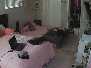 voyeurcam-house-charleys-room