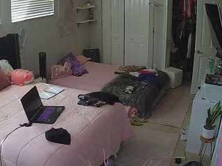 voyeurcam-house-charleys-room