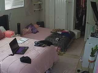 voyeurcam-house-charleys-room