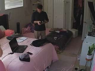 voyeurcam-house-charleys-room