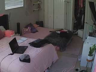 voyeurcam-house-charleys-room