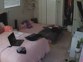voyeurcam-house-charleys-room