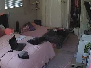 voyeurcam-house-charleys-room