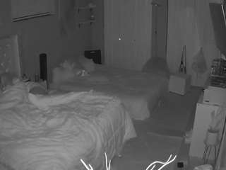 voyeurcam-house-charleys-room's CamSoda show and profile