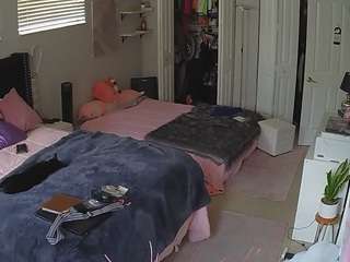 voyeurcam-house-charleys-room